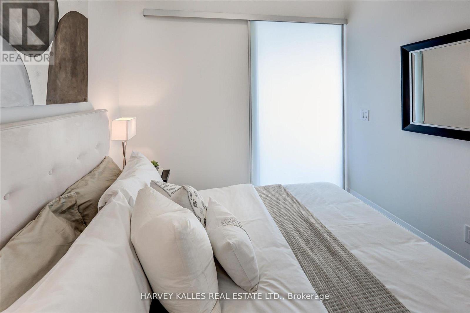 1804 - 88 Cumberland Street, Toronto, Ontario  M5R 1A3 - Photo 38 - C12765846