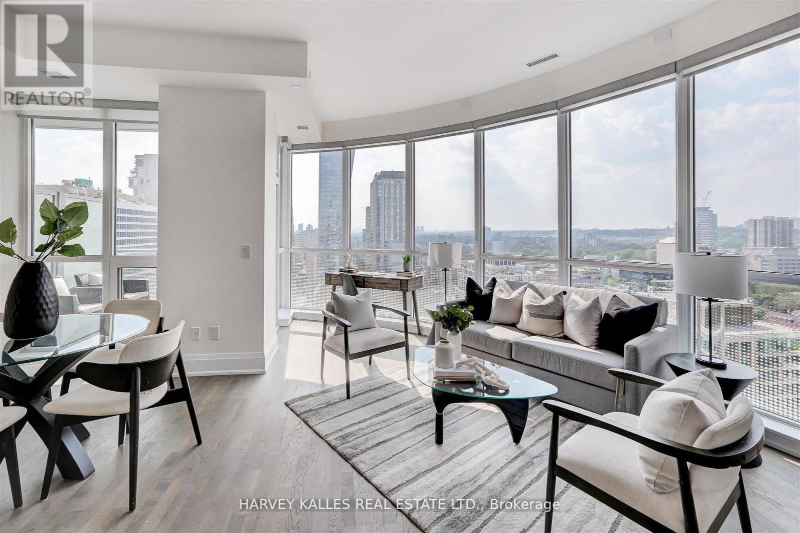 1804 - 88 Cumberland Street, Toronto, Ontario  M5R 1A3 - Photo 4 - C12765846