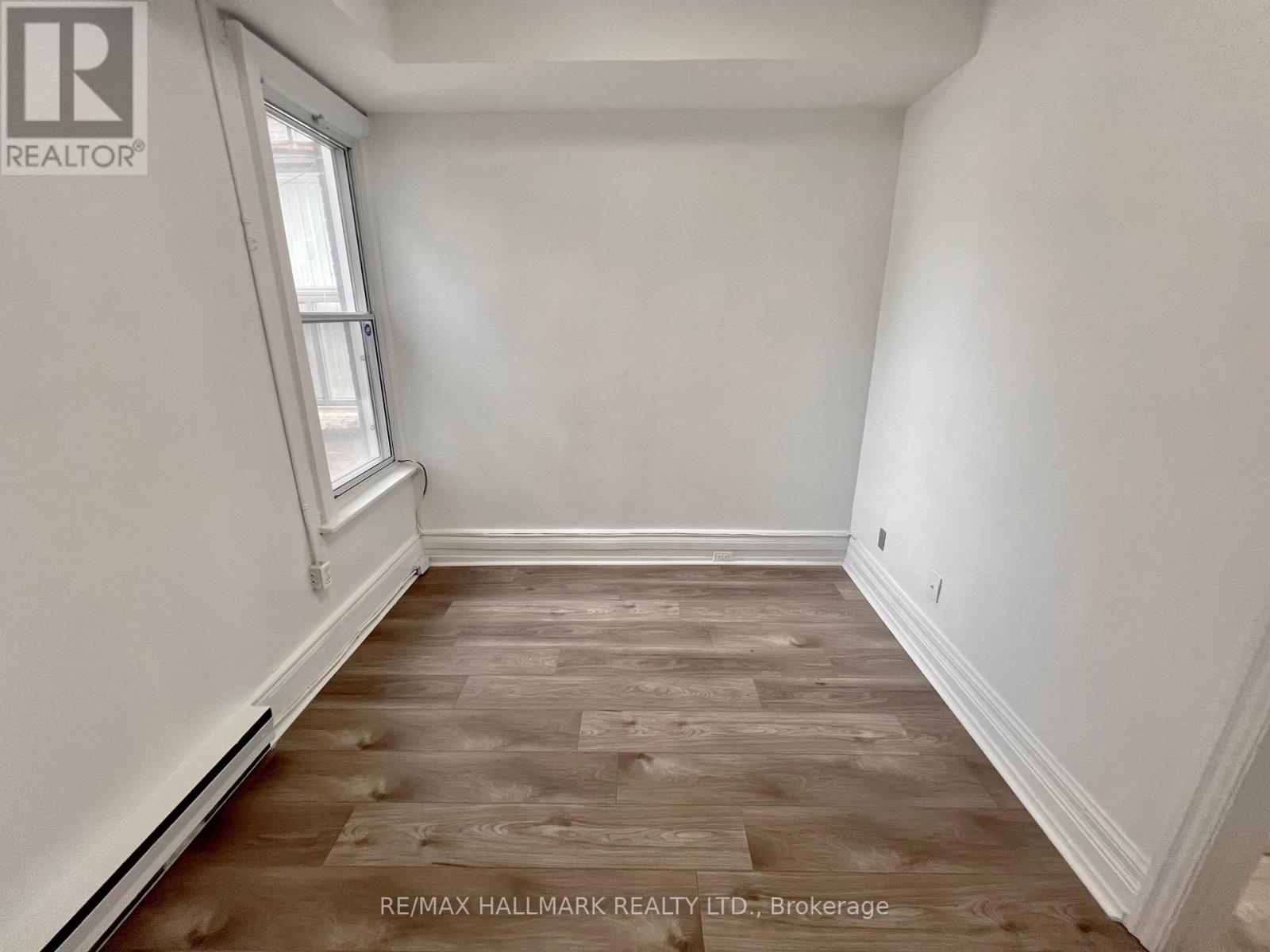 1 - 454 Bloor Street W, Toronto, Ontario  M5S 1X8 - Photo 4 - C12765910