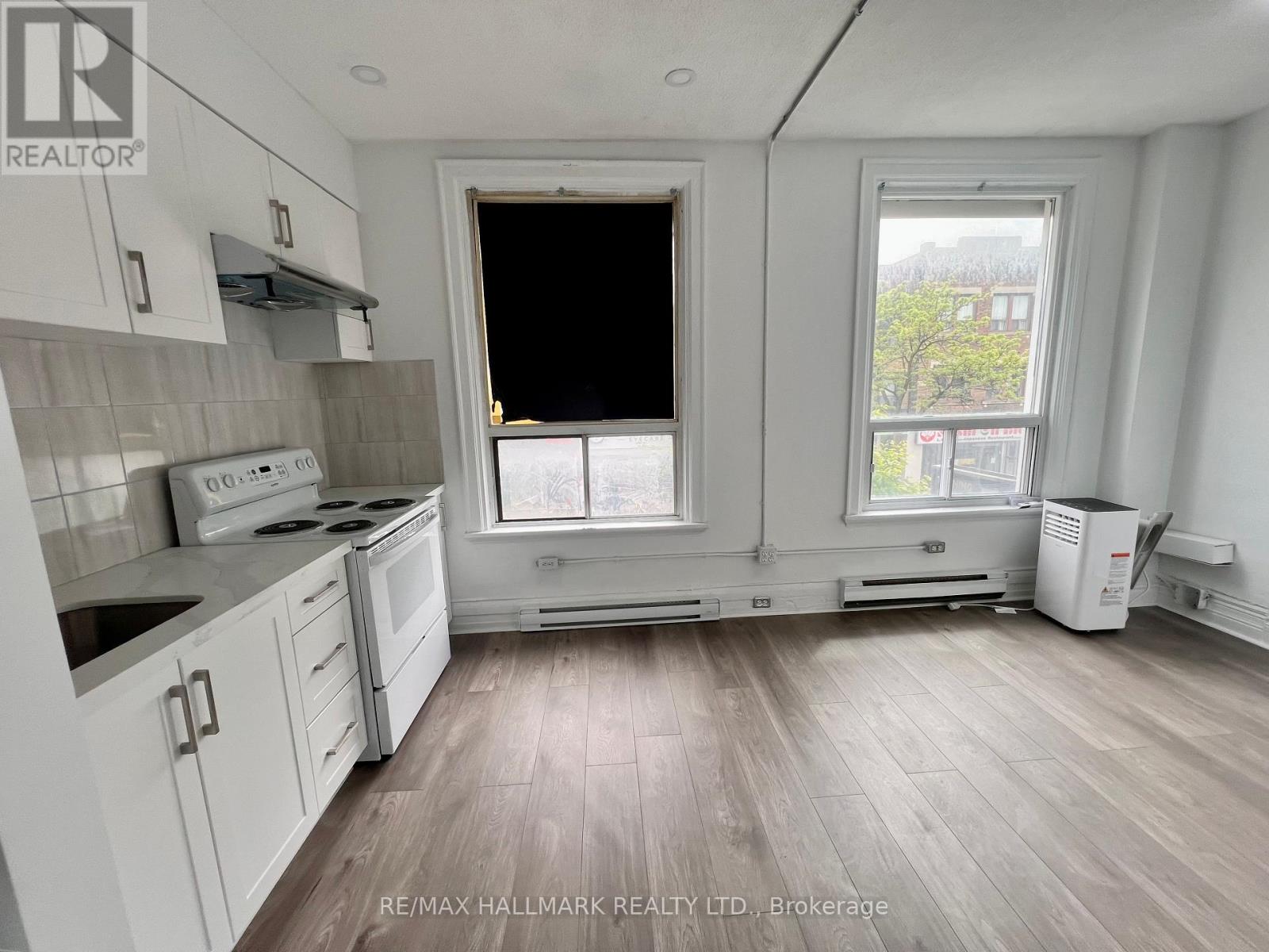 1 - 454 Bloor Street W, Toronto, Ontario  M5S 1X8 - Photo 9 - C12765910