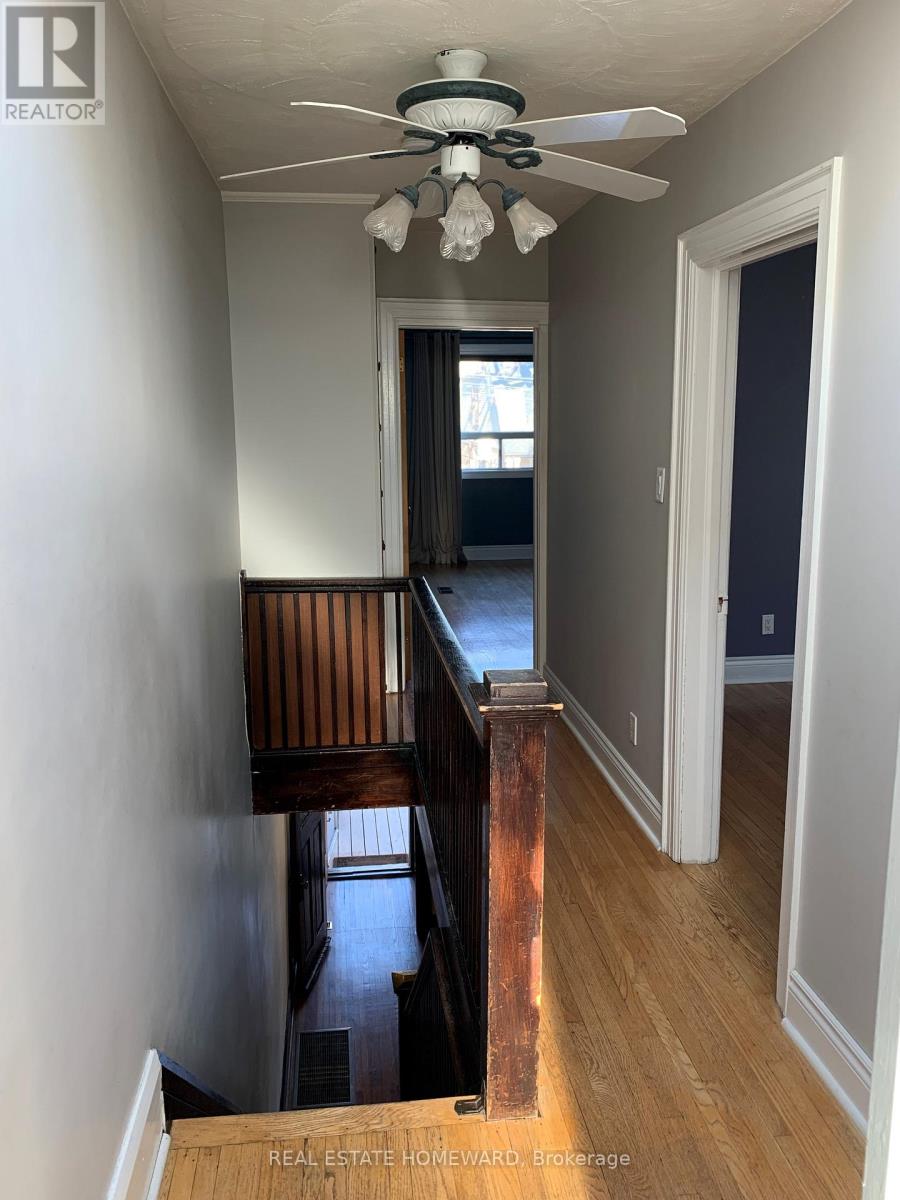 46 Kent Road, Toronto, Ontario  M4L 2X5 - Photo 15 - E12765904