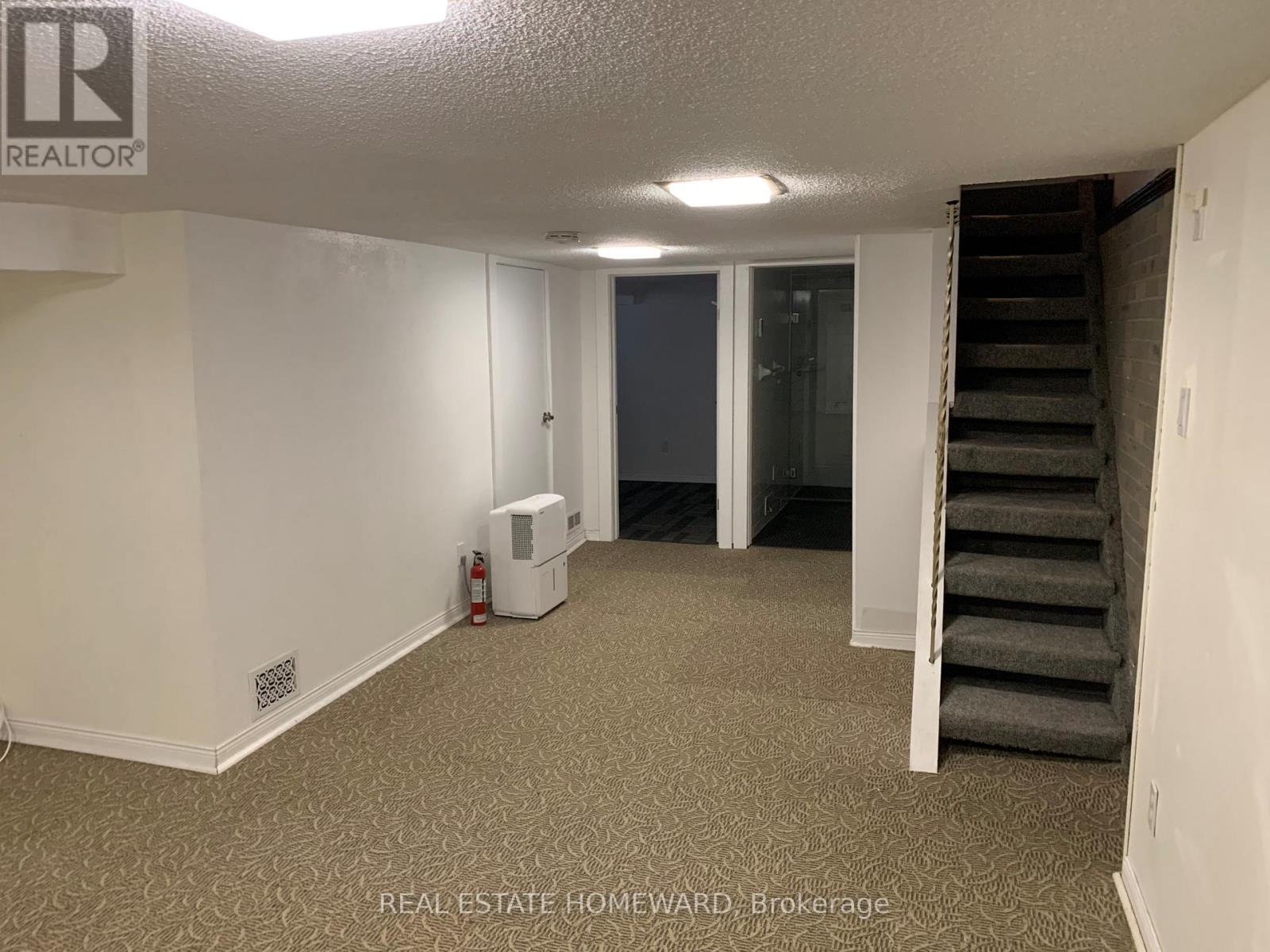 46 Kent Road, Toronto, Ontario  M4L 2X5 - Photo 17 - E12765904