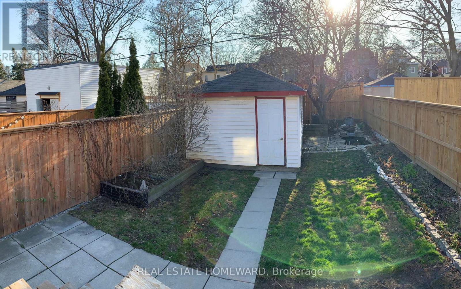 46 Kent Road, Toronto, Ontario  M4L 2X5 - Photo 24 - E12765904