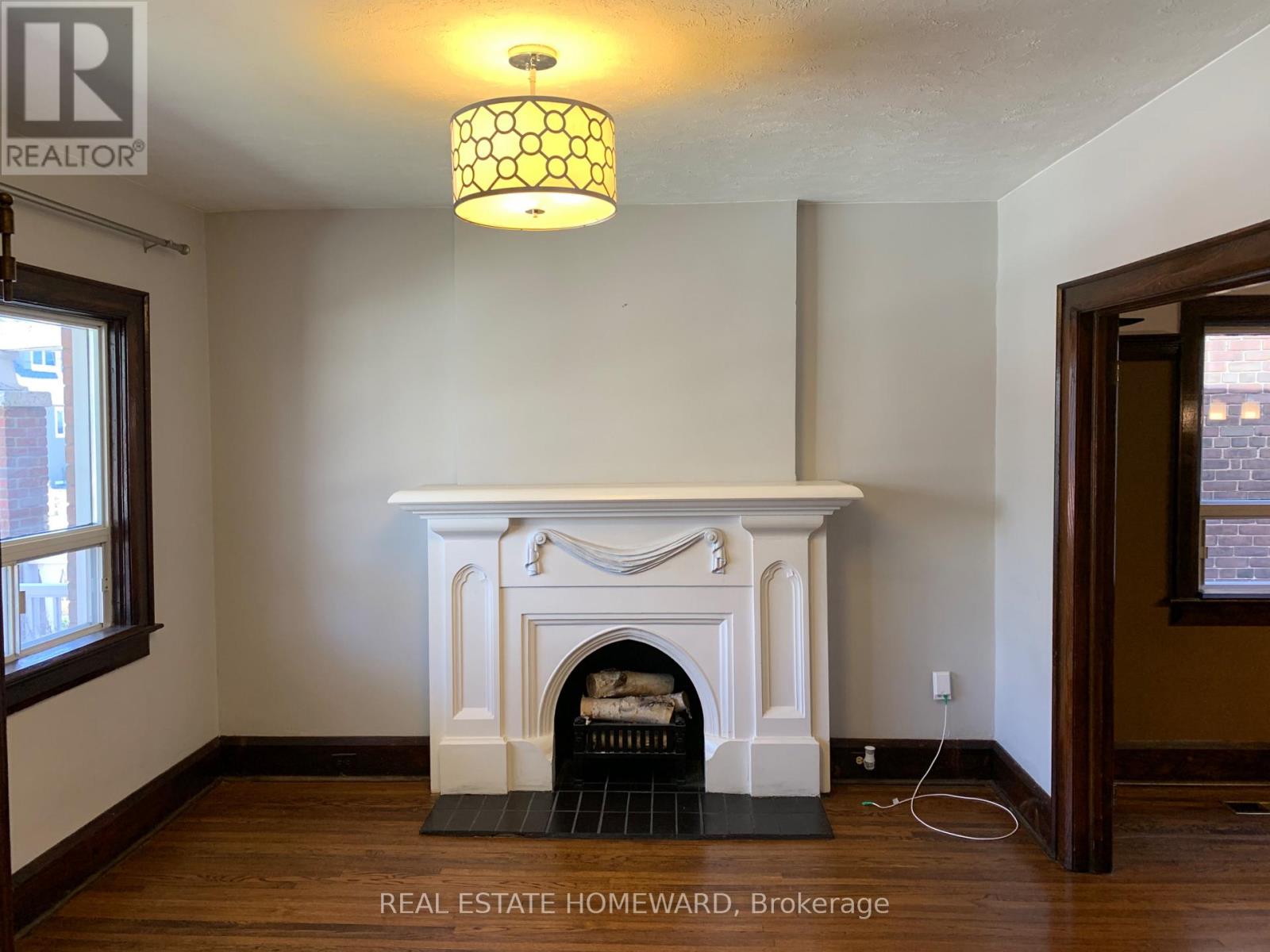 46 Kent Road, Toronto, Ontario  M4L 2X5 - Photo 4 - E12765904