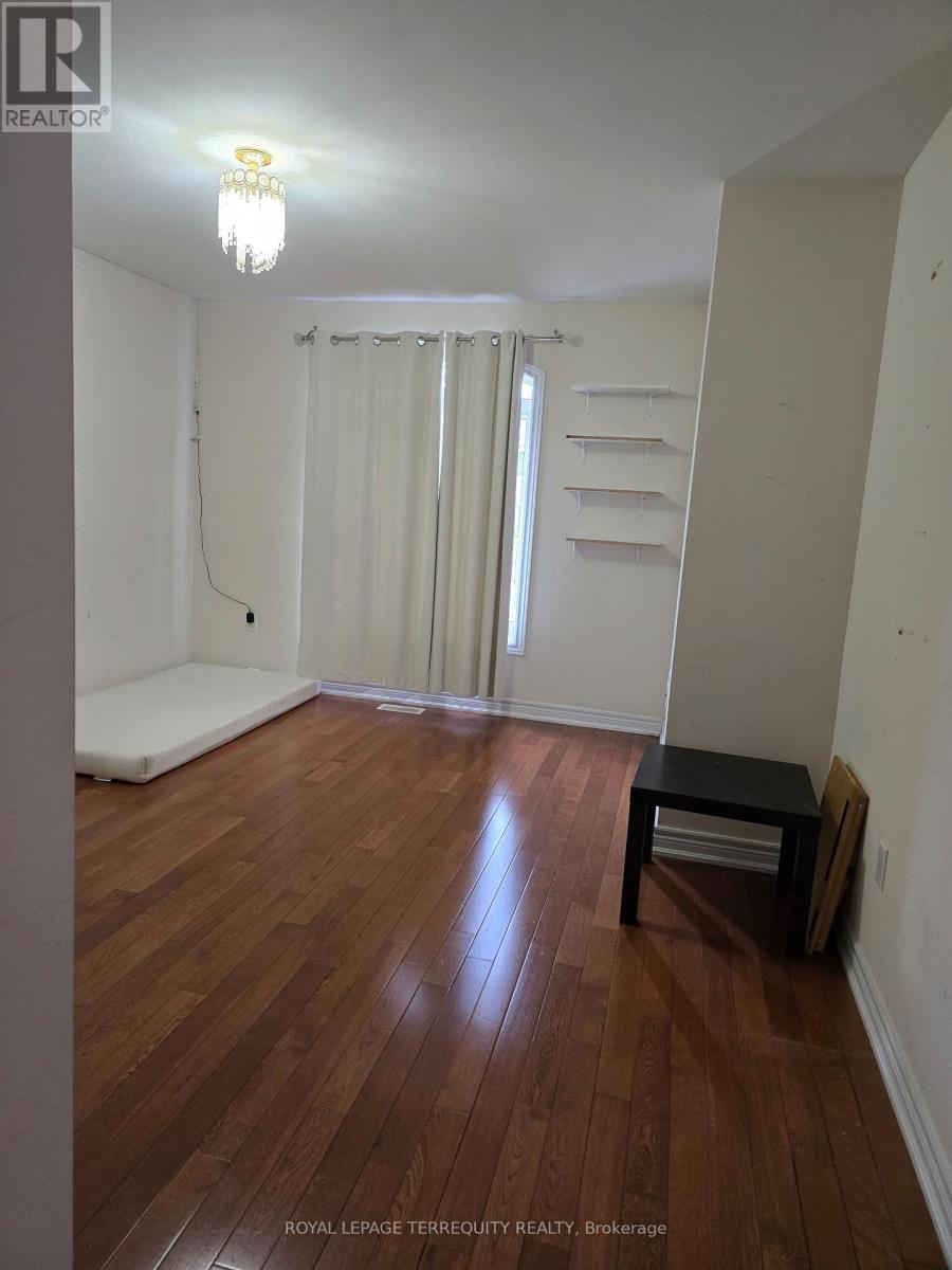 144 Maybourne Avenue, Toronto, Ontario  M1L 2W6 - Photo 10 - E12765908