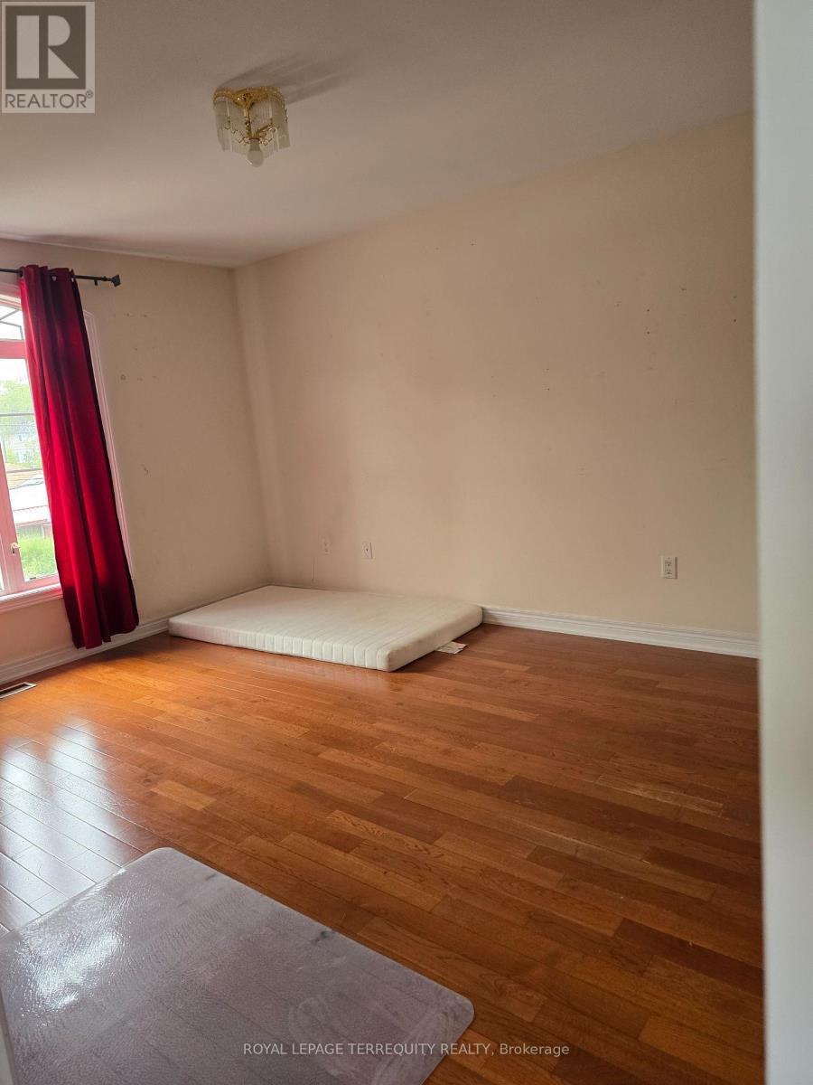 144 Maybourne Avenue, Toronto, Ontario  M1L 2W6 - Photo 12 - E12765908