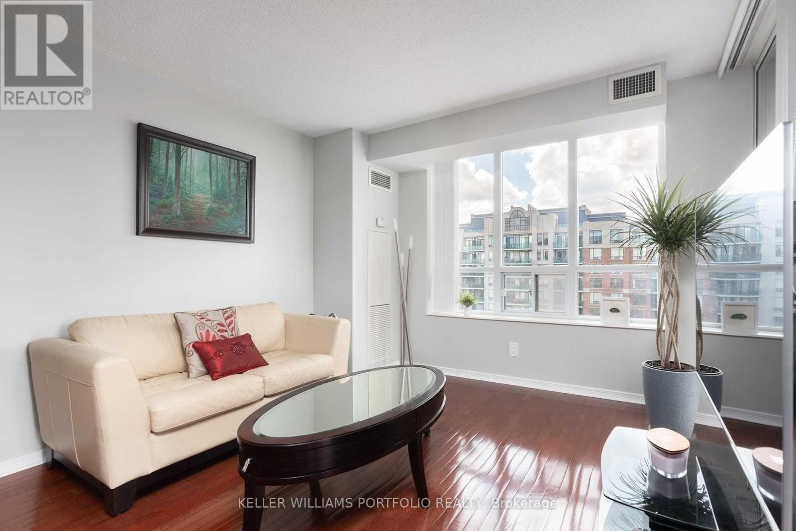 1210 - 350 Red Maple Road, Richmond Hill, Ontario  L4C 0T5 - Photo 3 - N12765866