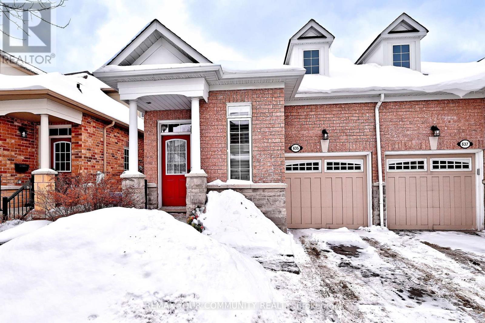 635 Tapestry Lane, Newmarket, Ontario  L3X 3C8 - Photo 2 - N12765934
