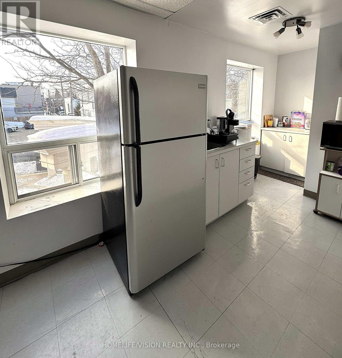 2nd Floor - 484 Danforth Avenue N, Toronto, Ontario  M4K 1P6 - Photo 8 - E12758378