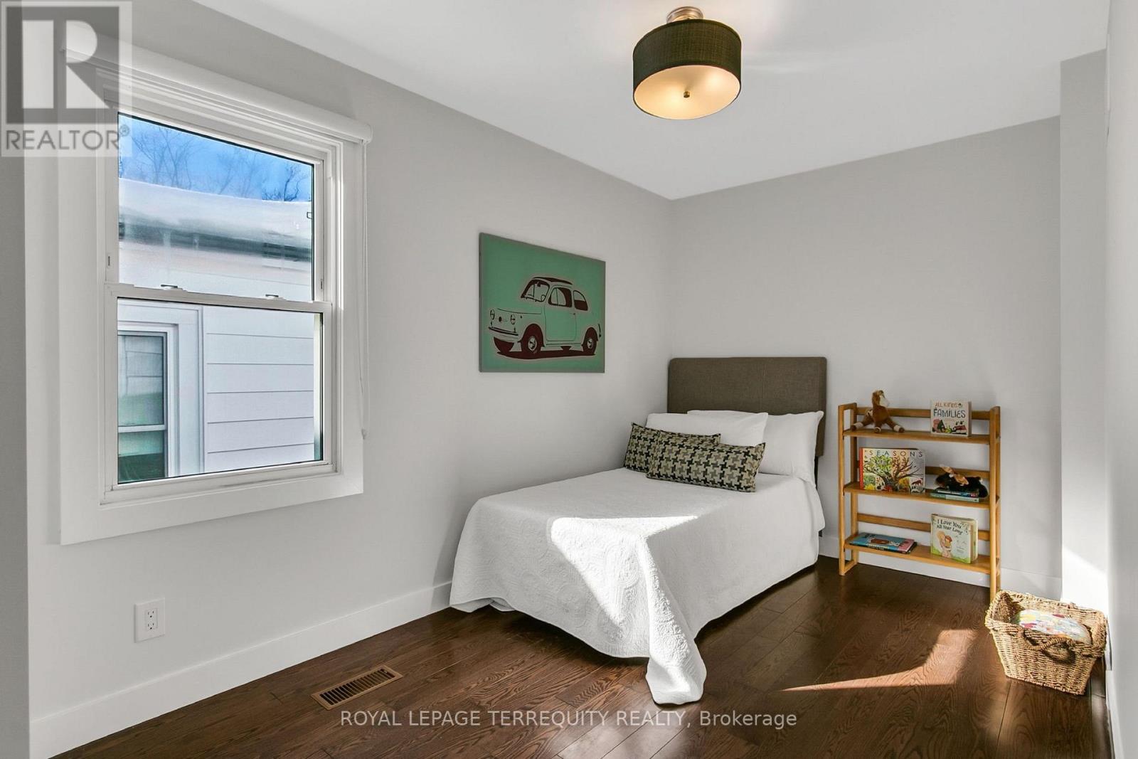 189 Queensdale Avenue, Toronto (Danforth Village-East York), Ontario  M4C 2B1 - Photo 20 - E12760056