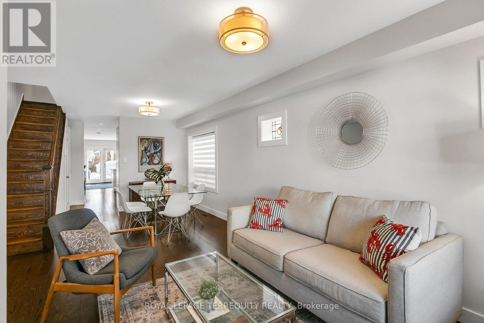 189 Queensdale Avenue, Toronto (Danforth Village-East York), Ontario  M4C 2B1 - Photo 6 - E12760056