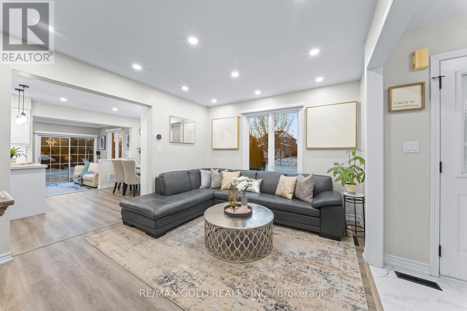 184 Mountainberry Road, Brampton, Ontario  L6R 2L2 - Photo 12 - W12765060