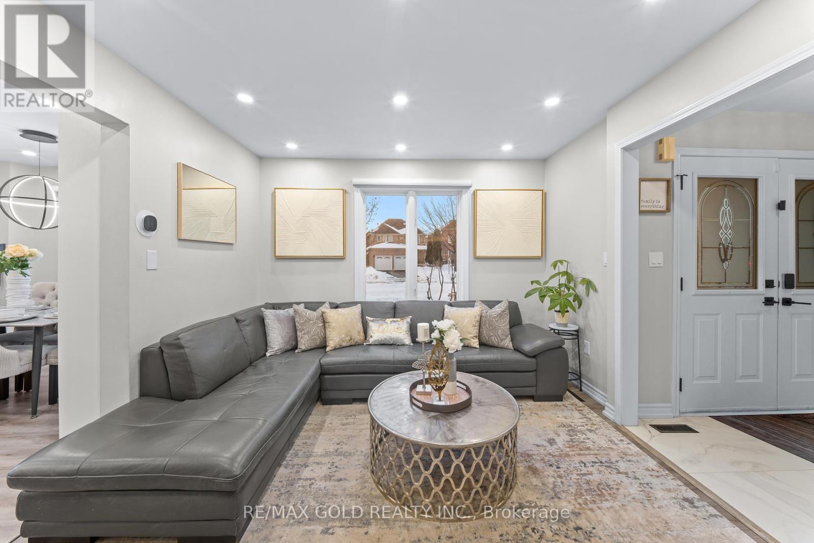 184 Mountainberry Road, Brampton, Ontario  L6R 2L2 - Photo 13 - W12765060