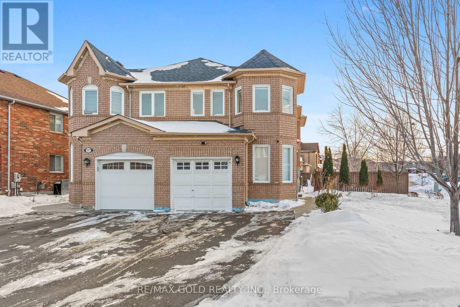 184 Mountainberry Road, Brampton, Ontario  L6R 2L2 - Photo 8 - W12765060