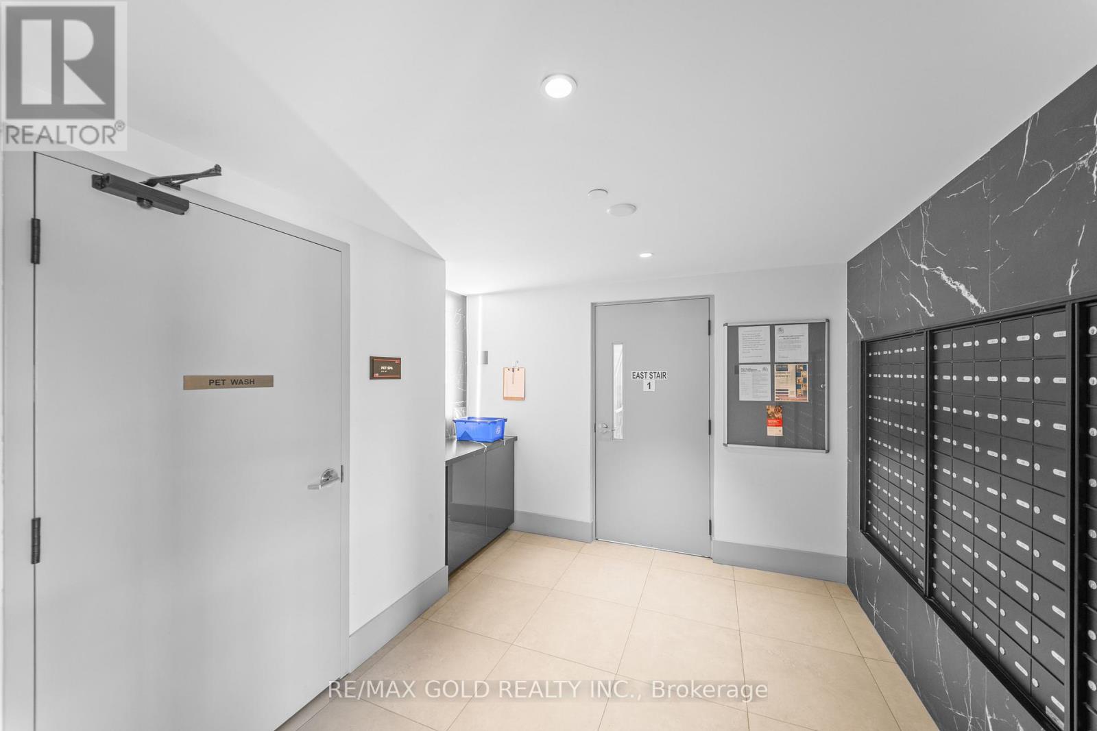 506 - 600 North Service Road, Hamilton, Ontario  L8E 5A7 - Photo 38 - X12759758