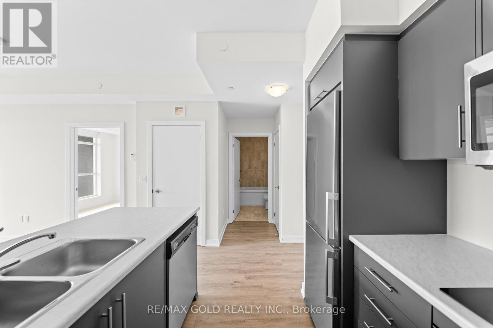 506 - 600 North Service Road, Hamilton, Ontario  L8E 5A7 - Photo 24 - X12759758