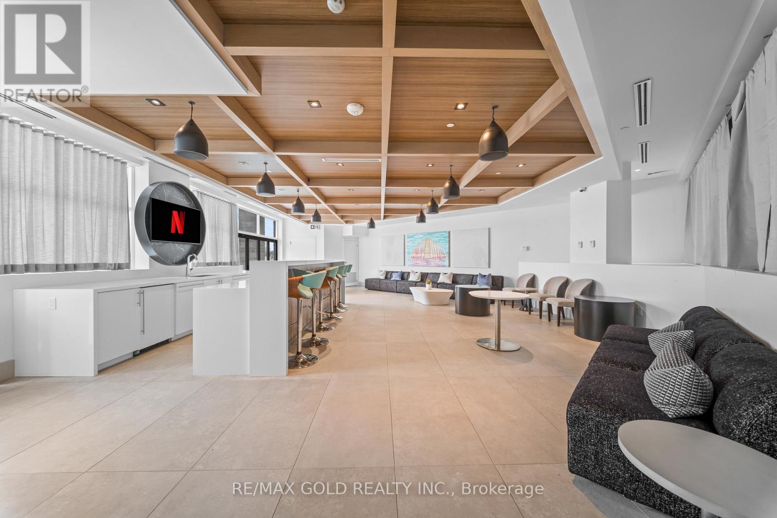 506 - 600 North Service Road, Hamilton, Ontario  L8E 5A7 - Photo 9 - X12759758