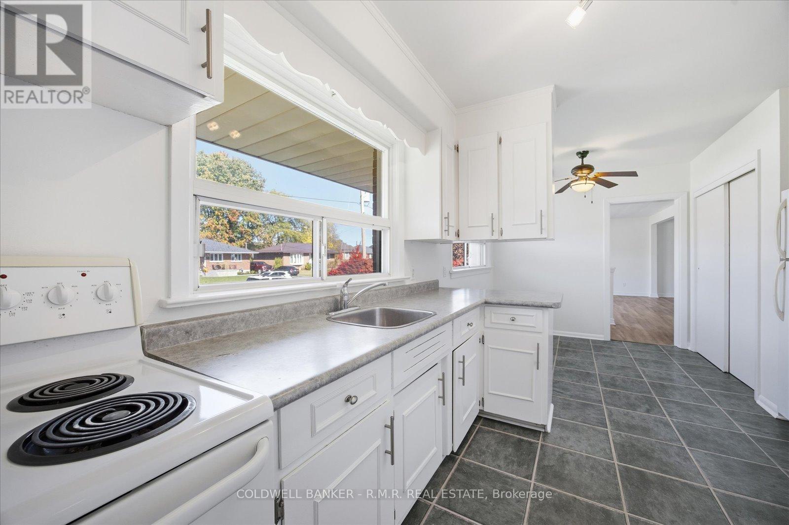 239 Nickerson Drive, Cobourg, Ontario  K9A 1A4 - Photo 8 - X12468050