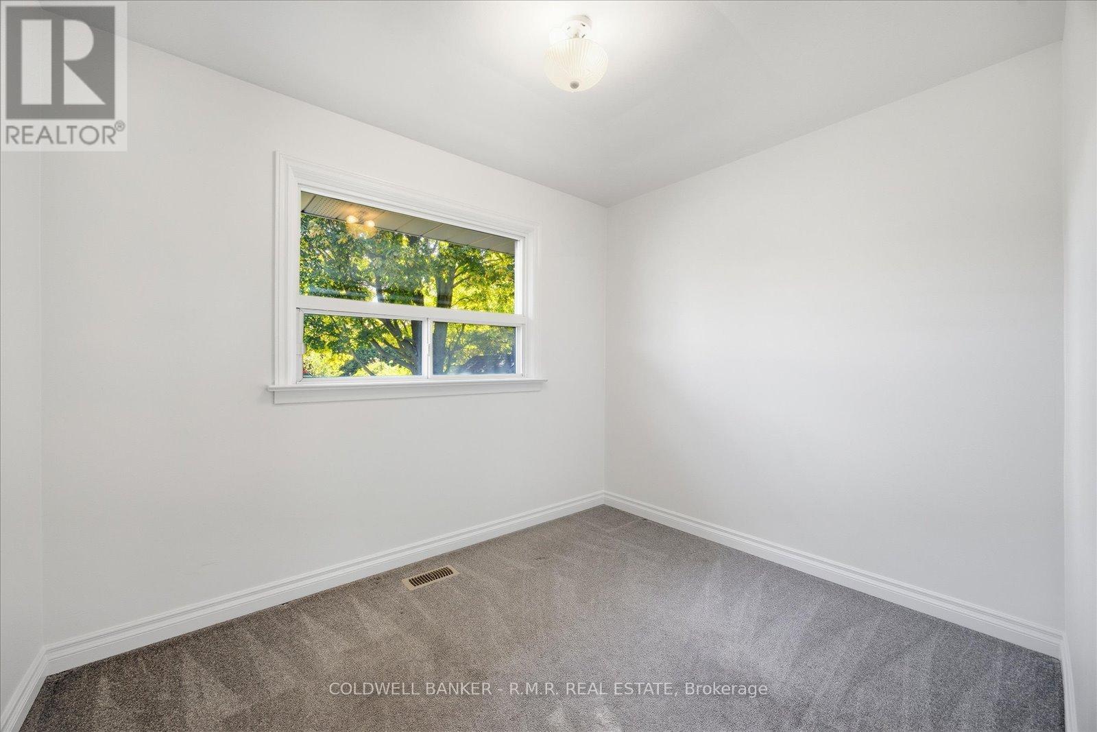 239 Nickerson Drive, Cobourg, Ontario  K9A 1A4 - Photo 10 - X12468050