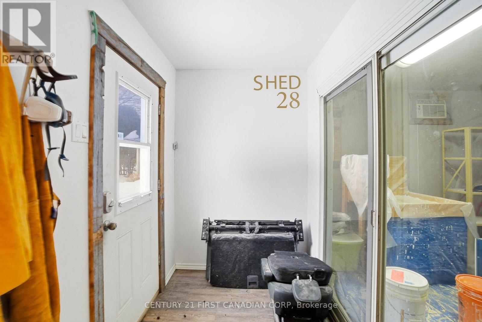 7641 Lakeshore Road, Lambton Shores, Ontario  N0N 1J0 - Photo 35 - X12765188