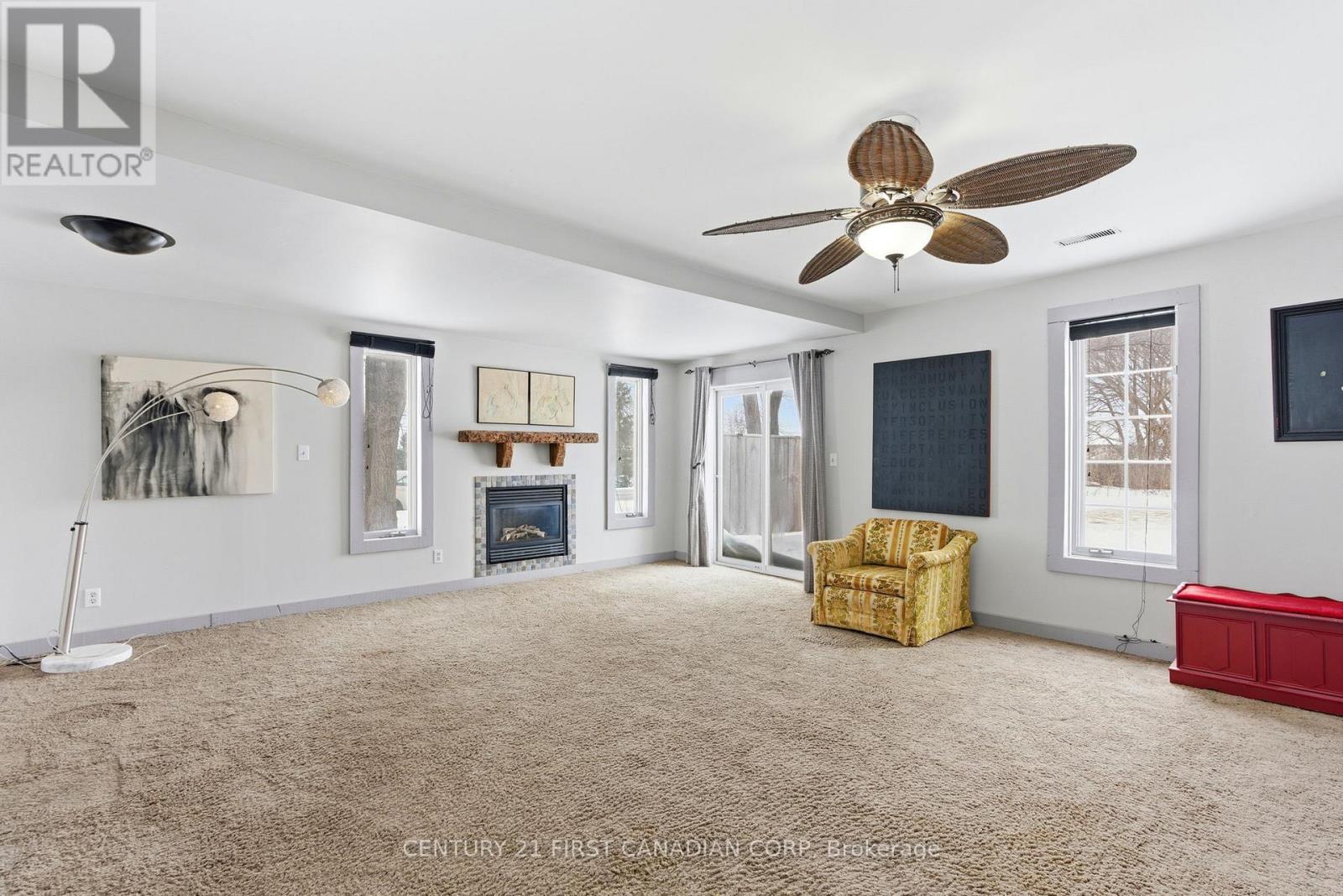 7641 Lakeshore Road, Lambton Shores, Ontario  N0N 1J0 - Photo 3 - X12765188