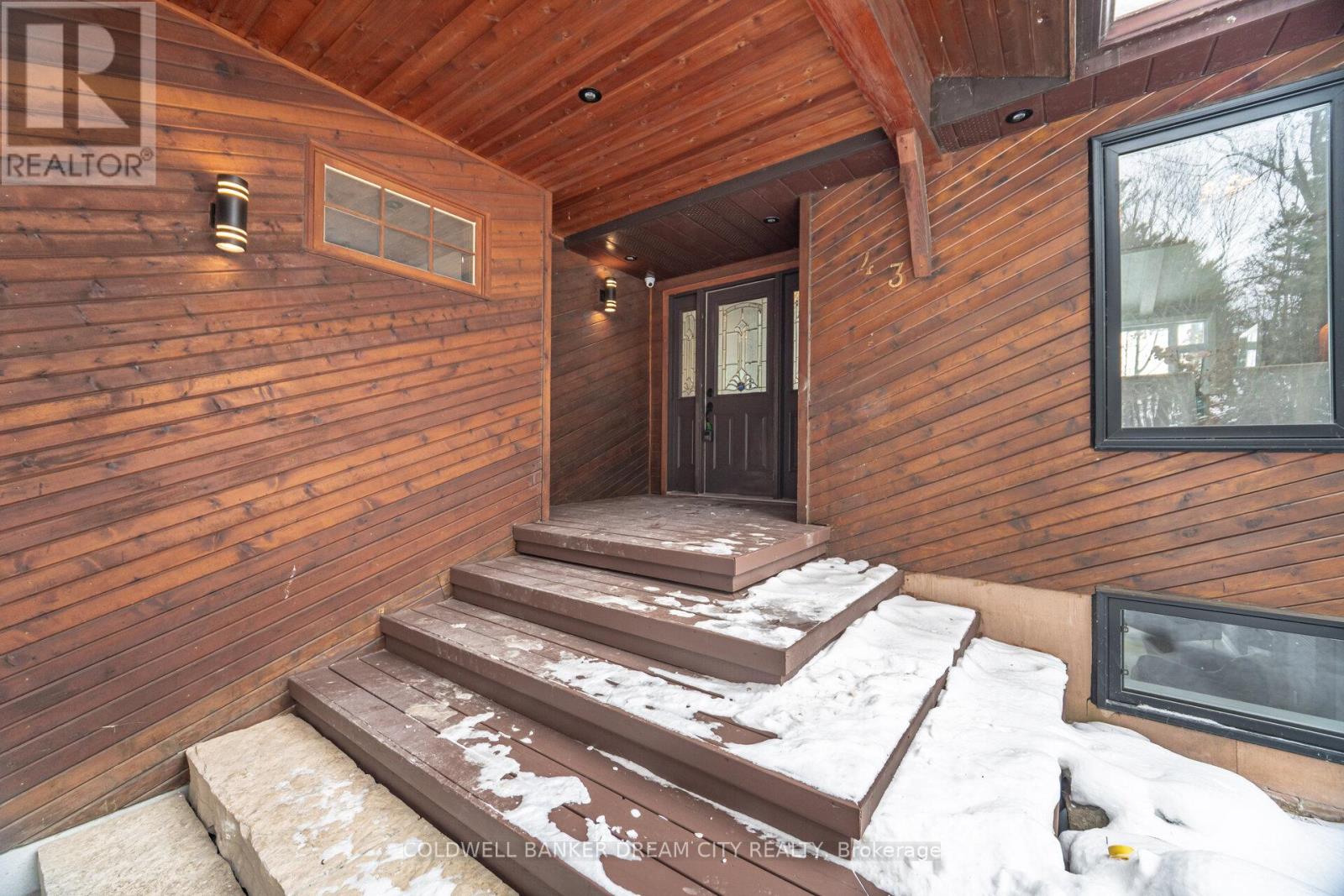 43 Olivers Lane, Caledon, Ontario  L7C 1G5 - Photo 7 - W12765848