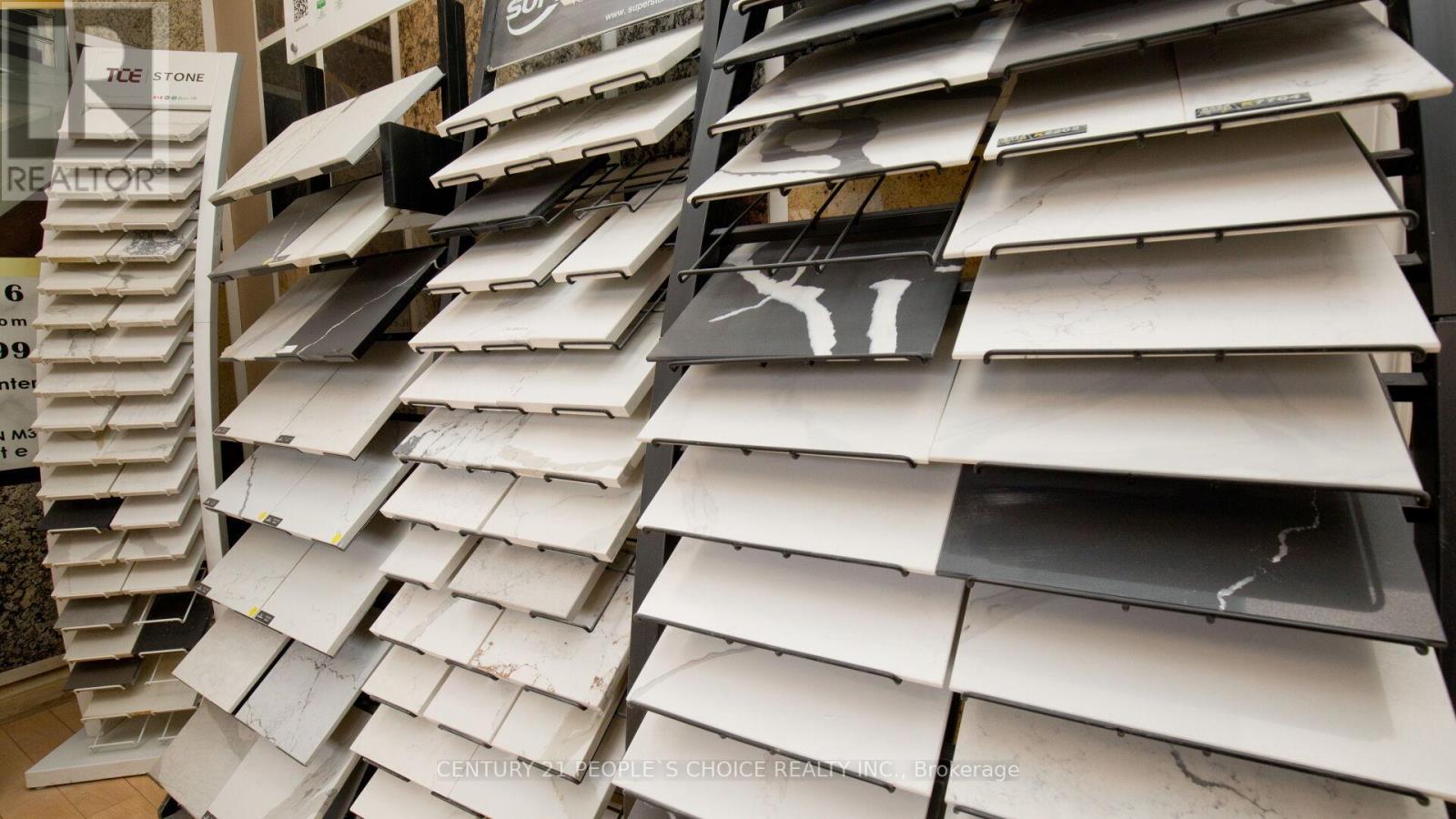 01 - 63 Torbarrie Road, Toronto, Ontario  M3L 1G5 - Photo 12 - W12765856