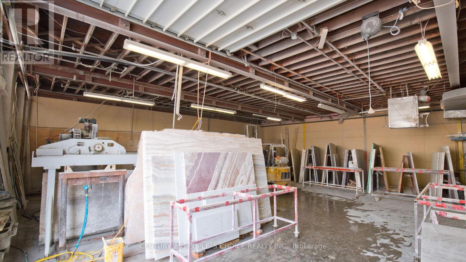 01 - 63 Torbarrie Road, Toronto, Ontario  M3L 1G5 - Photo 27 - W12765856