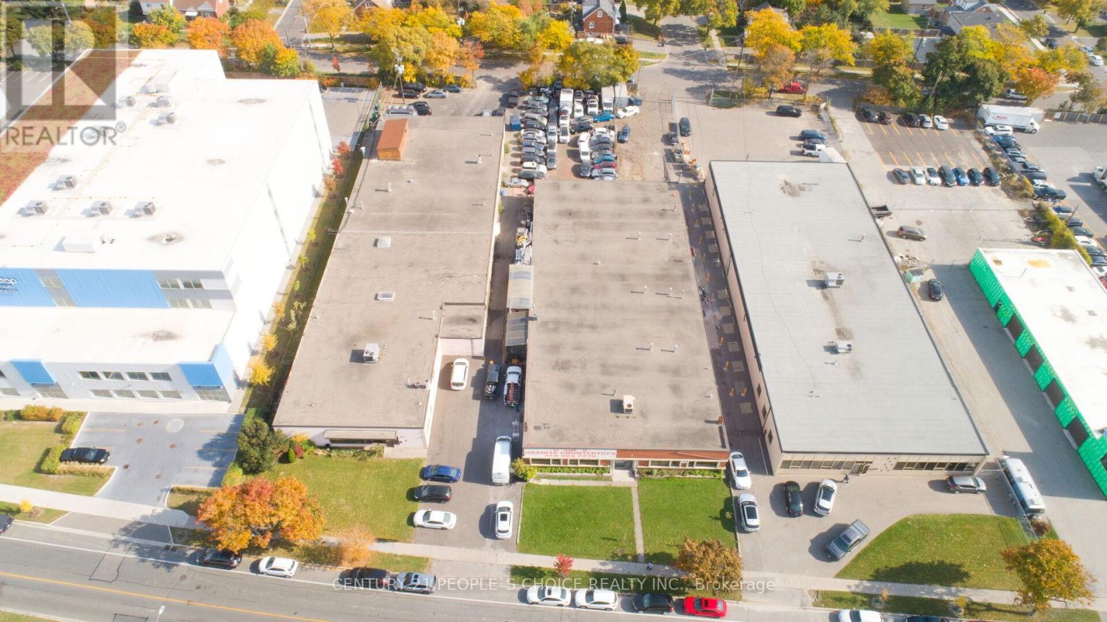 01 - 63 Torbarrie Road, Toronto, Ontario  M3L 1G5 - Photo 36 - W12765856