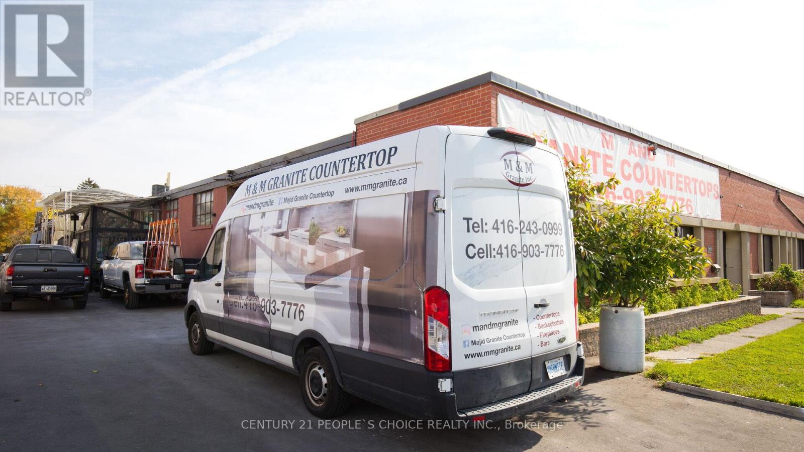 01 - 63 Torbarrie Road, Toronto, Ontario  M3L 1G5 - Photo 48 - W12765856