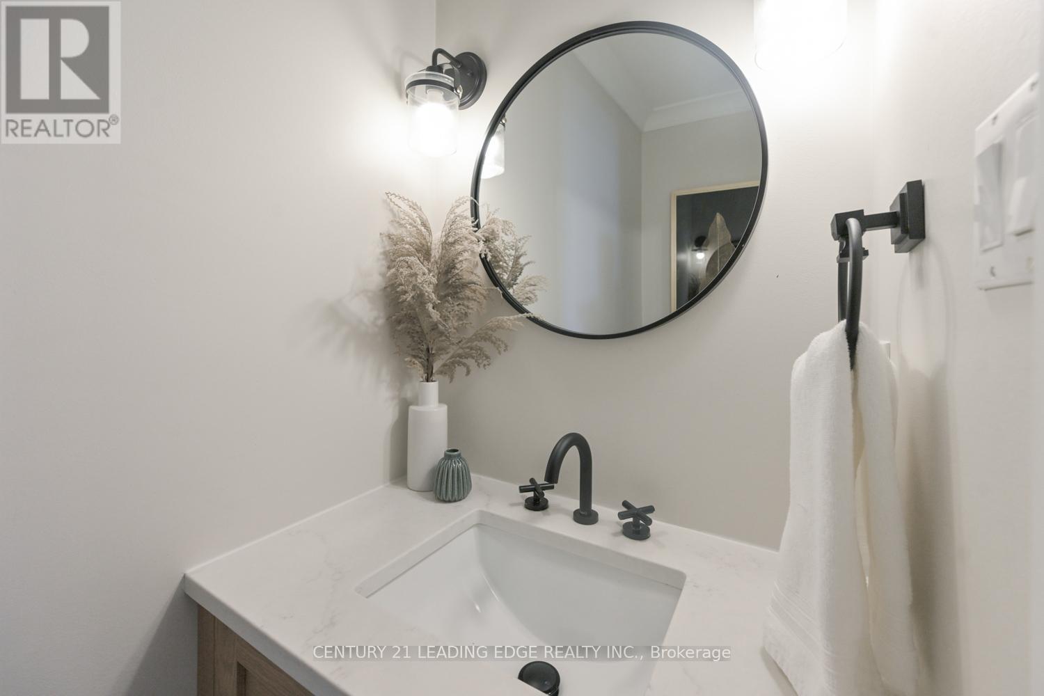 2451 Butternut Crescent, Burlington, Ontario  L7M 3L7 - Photo 22 - W12765876