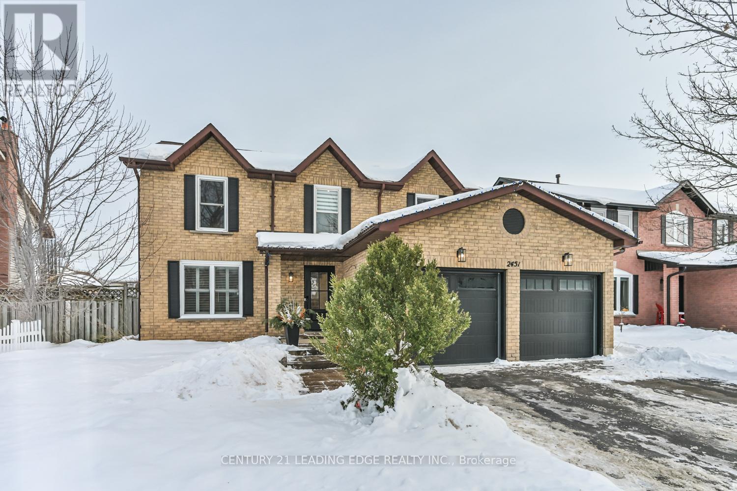 2451 Butternut Crescent, Burlington, Ontario  L7M 3L7 - Photo 3 - W12765876