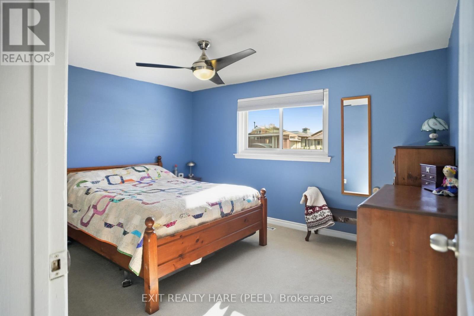 20 Sutherland Avenue, Brampton, Ontario  L6V 2H4 - Photo 6 - W12765940