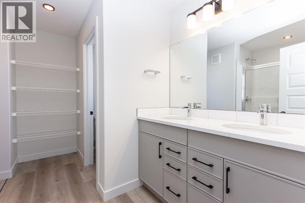 260 Augustus Way, Penhold, Alberta  T0M 1R0 - Photo 34 - A2272164