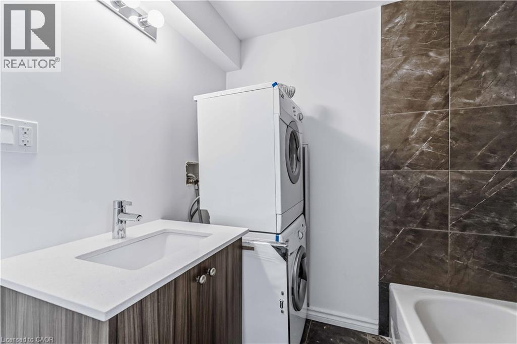 387 Weir Street N, Hamilton, Ontario  L8H 5G6 - Photo 16 - 40793073