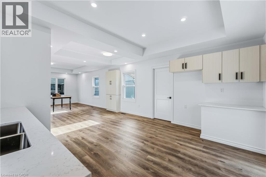 387 Weir Street N, Hamilton, Ontario  L8H 5G6 - Photo 9 - 40793073