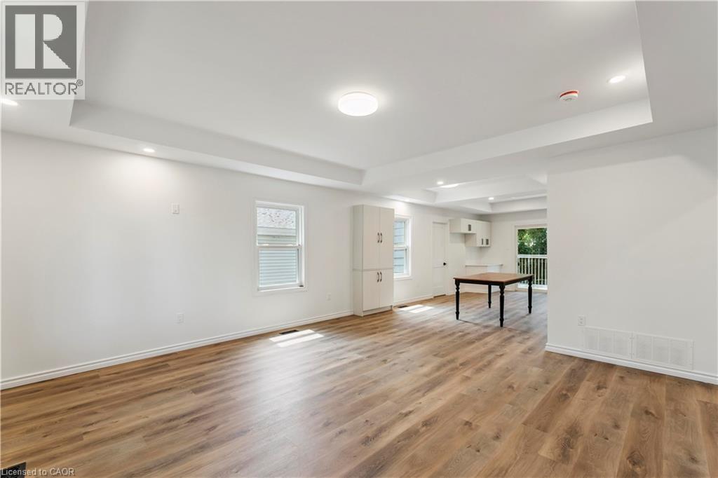 387 Weir Street N, Hamilton, Ontario  L8H 5G6 - Photo 4 - 40799429