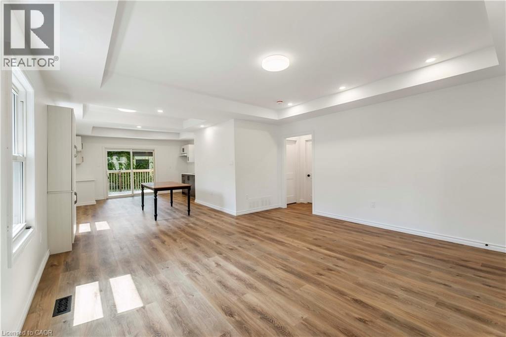 387 Weir Street N, Hamilton, Ontario  L8H 5G6 - Photo 3 - 40799429