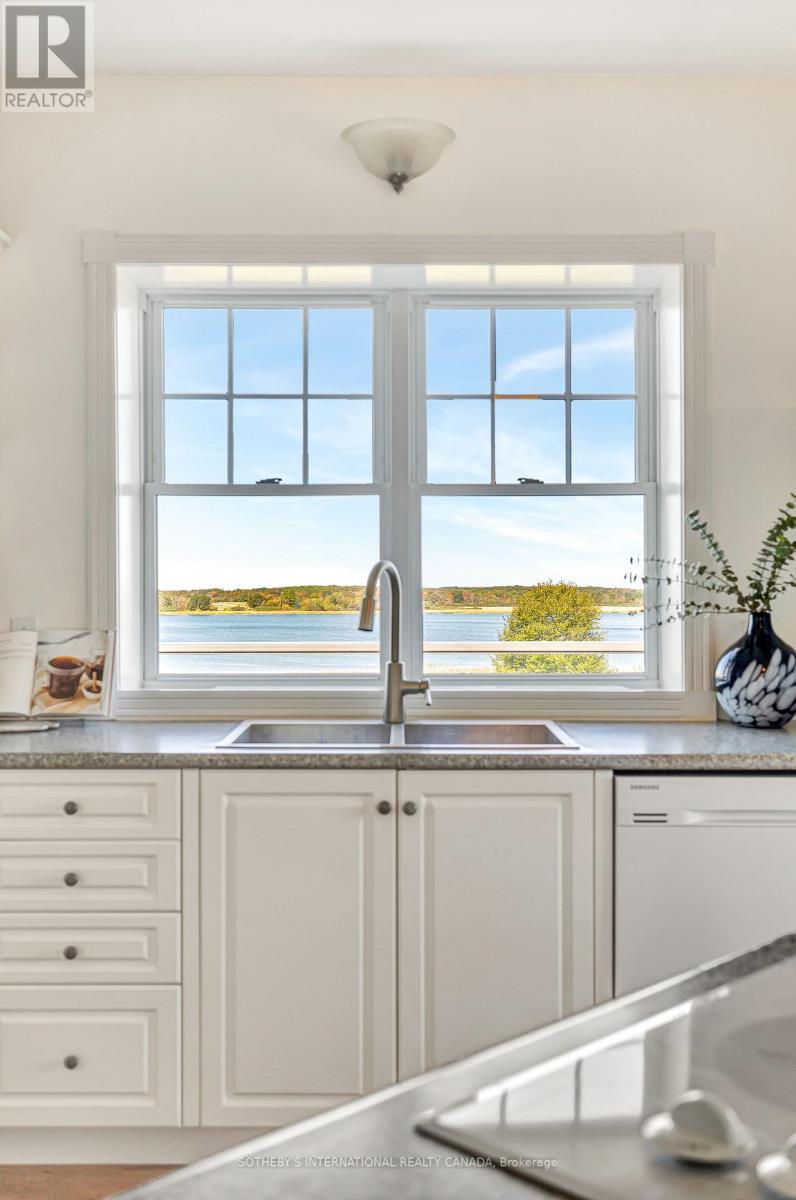 188 County Road 18, Prince Edward County, Ontario  K0K 1P0 - Photo 12 - X12765892