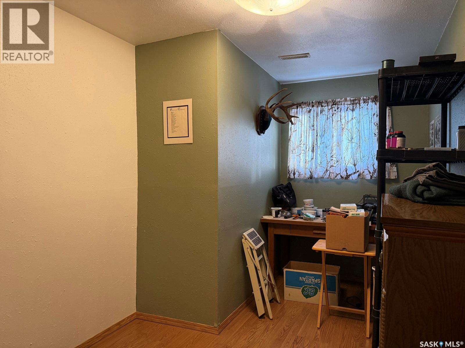 801 2nd Avenue W, Meadow Lake, Saskatchewan  S9X 1A1 - Photo 11 - SK028081