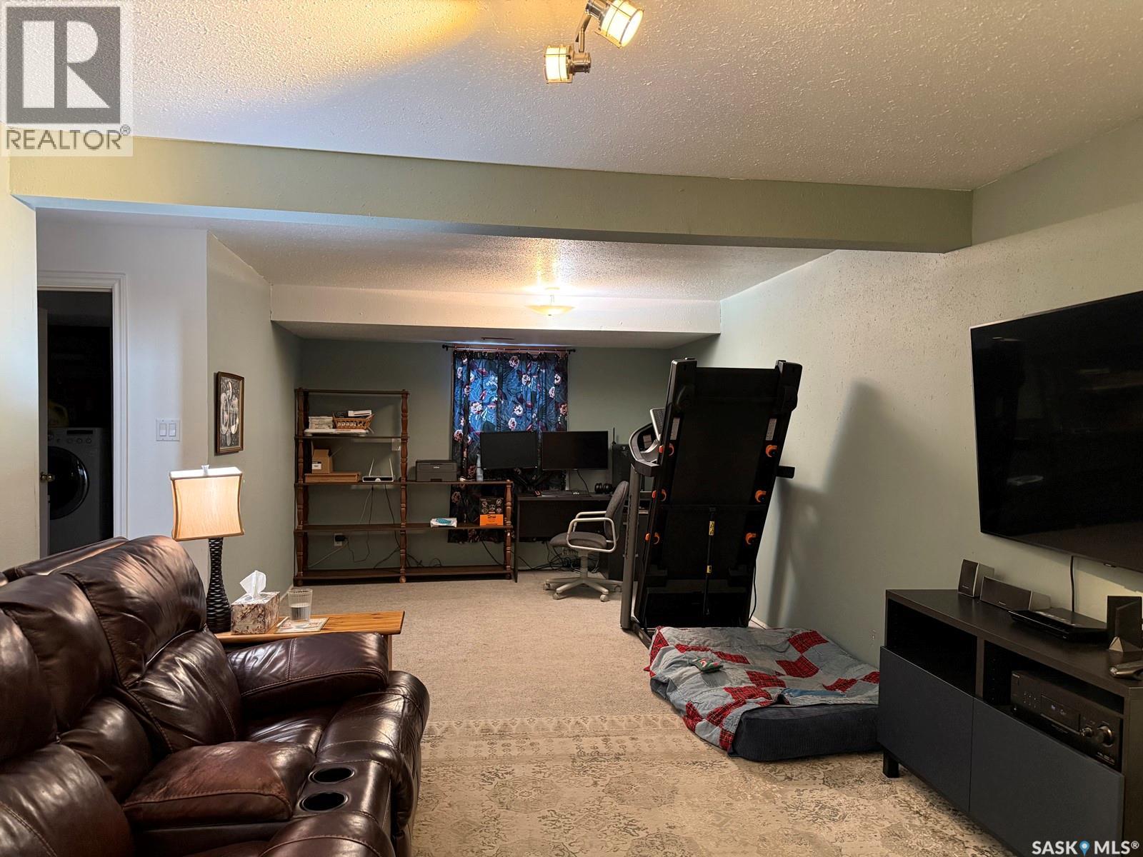 801 2nd Avenue W, Meadow Lake, Saskatchewan  S9X 1A1 - Photo 15 - SK028081