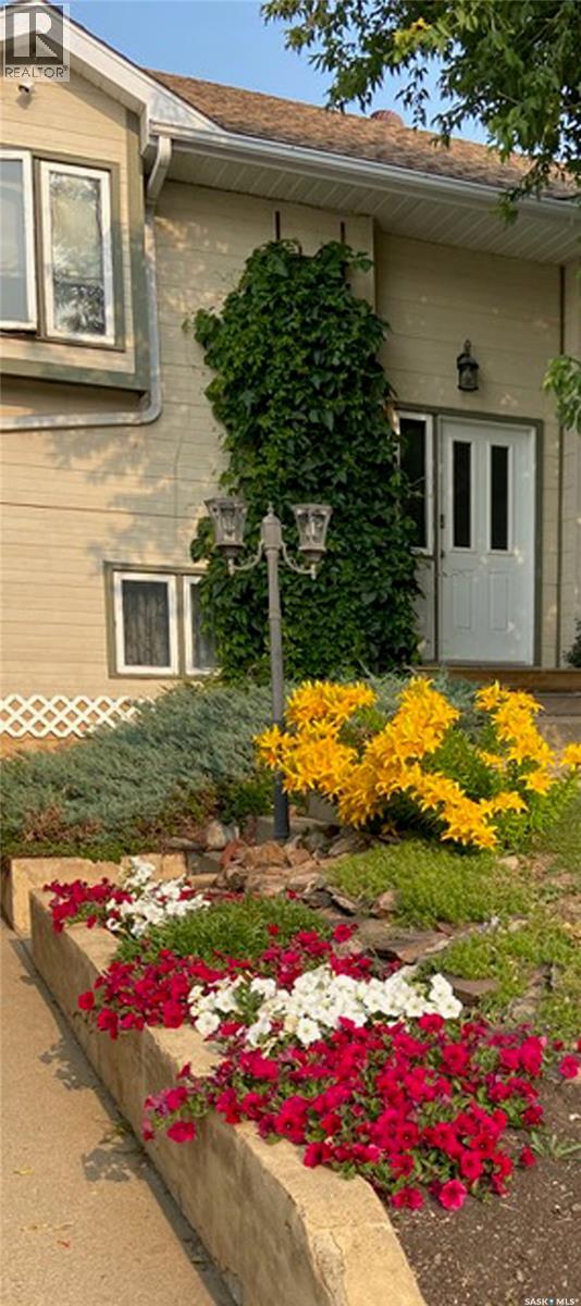 801 2nd Avenue W, Meadow Lake, Saskatchewan  S9X 1A1 - Photo 23 - SK028081