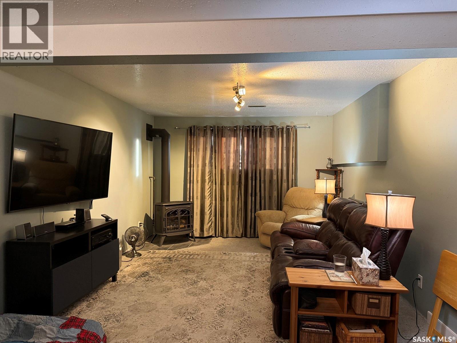 801 2nd Avenue W, Meadow Lake, Saskatchewan  S9X 1A1 - Photo 4 - SK028081