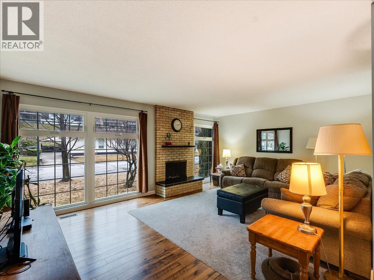 3866 Carnation Drive, Trail, British Columbia  V1R 4W9 - Photo 17 - 10375163