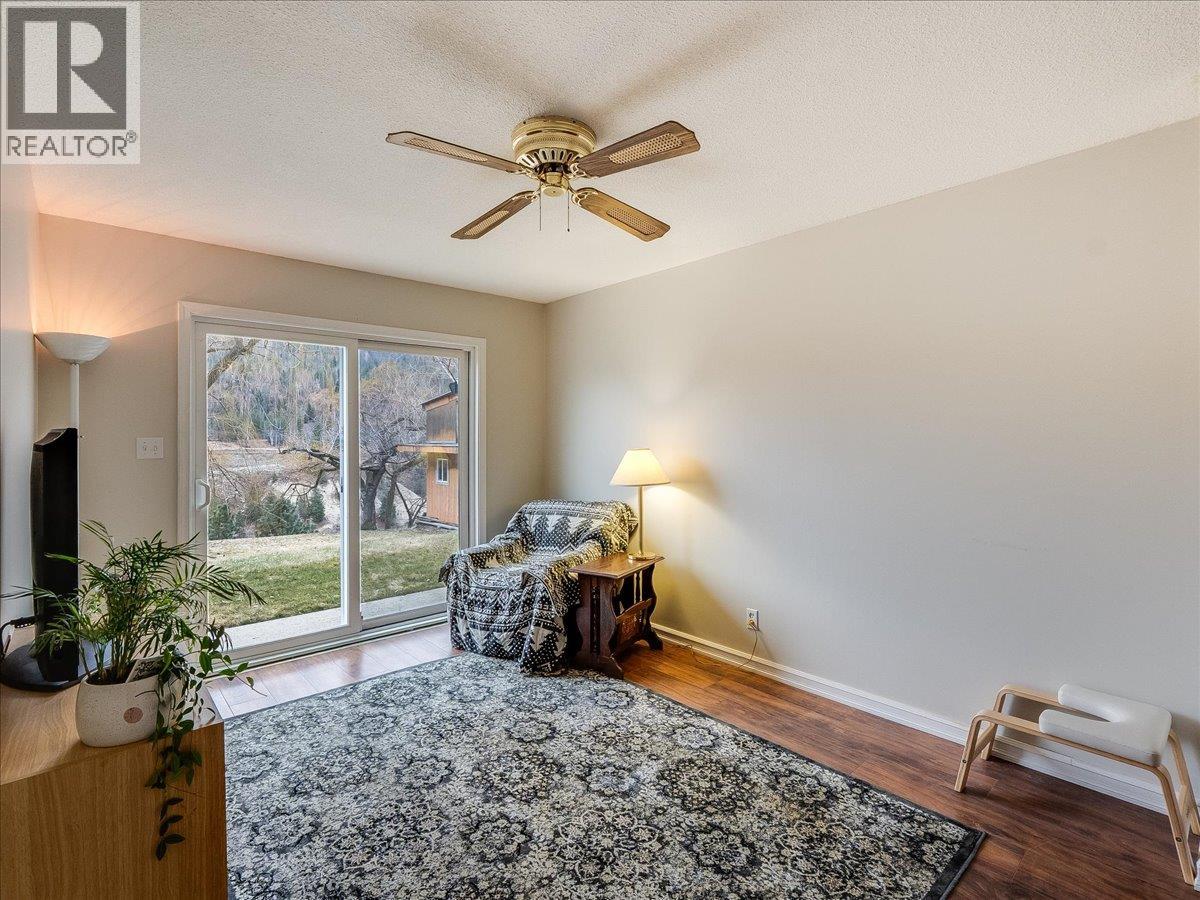 3866 Carnation Drive, Trail, British Columbia  V1R 4W9 - Photo 30 - 10375163