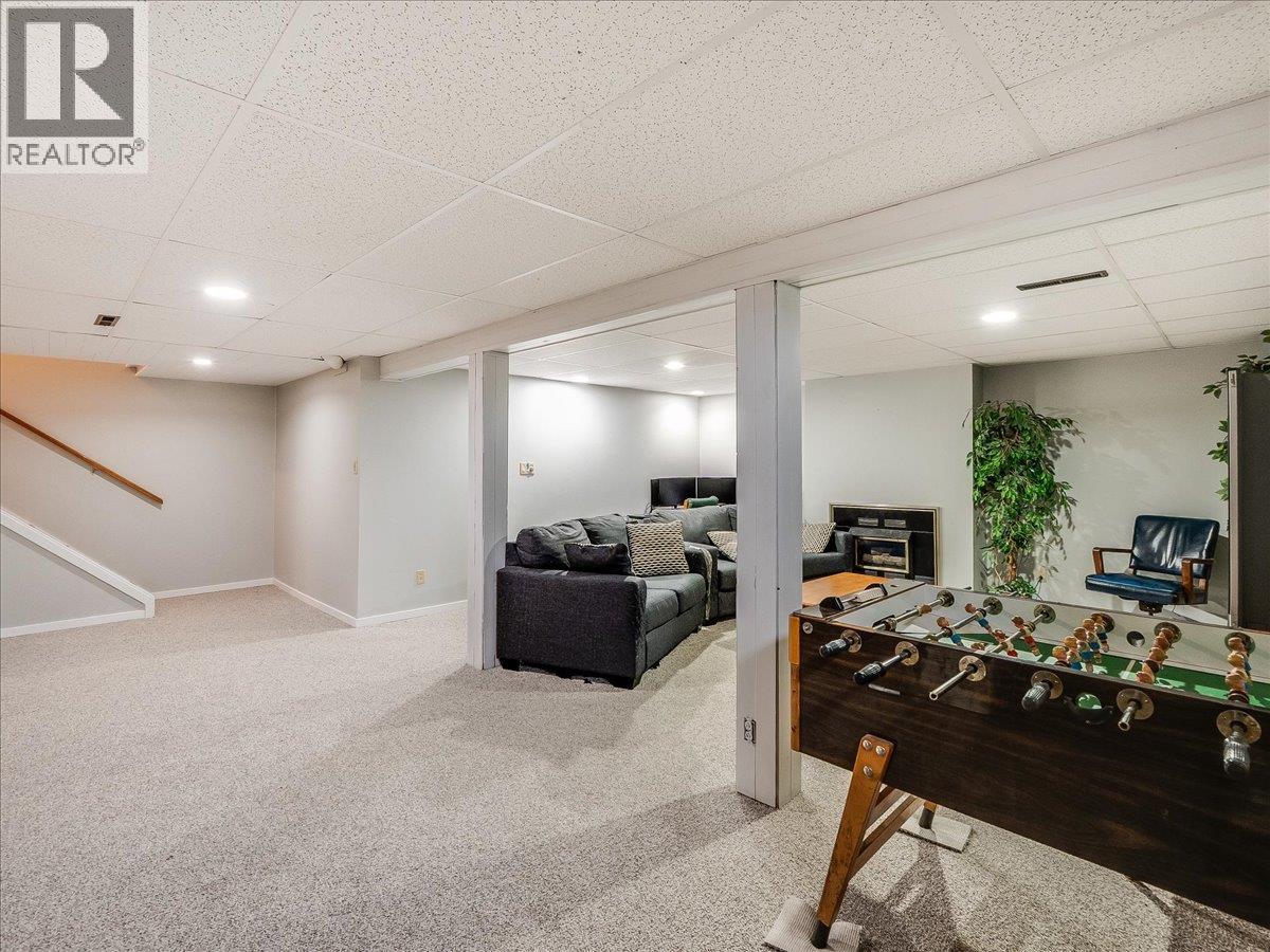 3866 Carnation Drive, Trail, British Columbia  V1R 4W9 - Photo 45 - 10375163