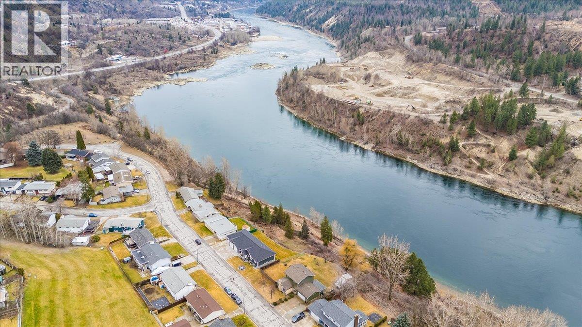 3866 Carnation Drive, Trail, British Columbia  V1R 4W9 - Photo 59 - 10375163