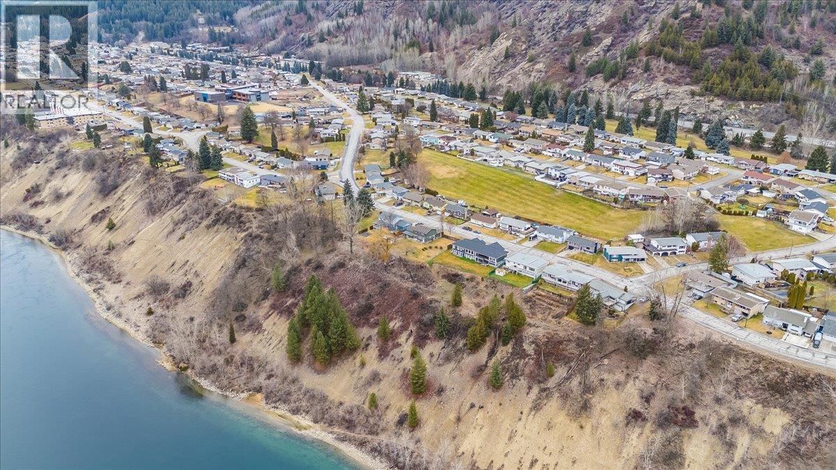 3866 Carnation Drive, Trail, British Columbia  V1R 4W9 - Photo 60 - 10375163