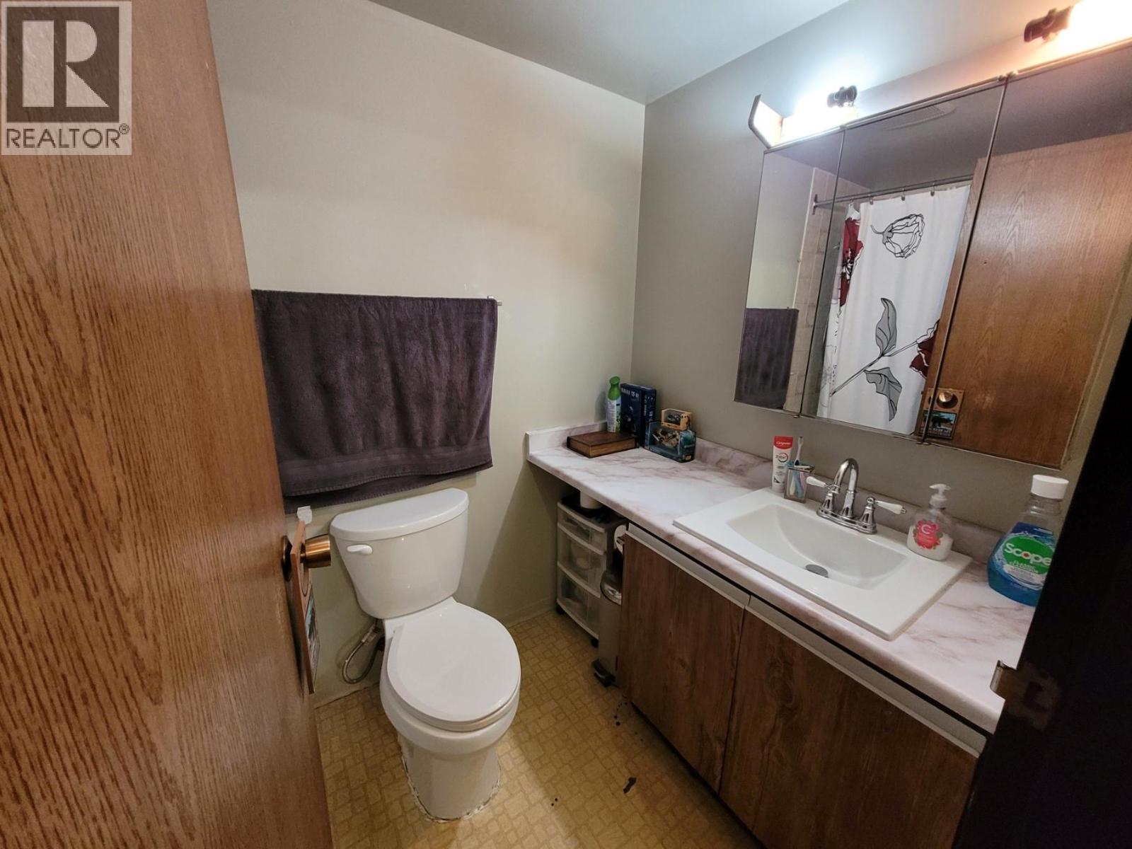 501 Elk Street Unit# 114, Elkford, British Columbia  V0B 1H0 - Photo 10 - 10375107