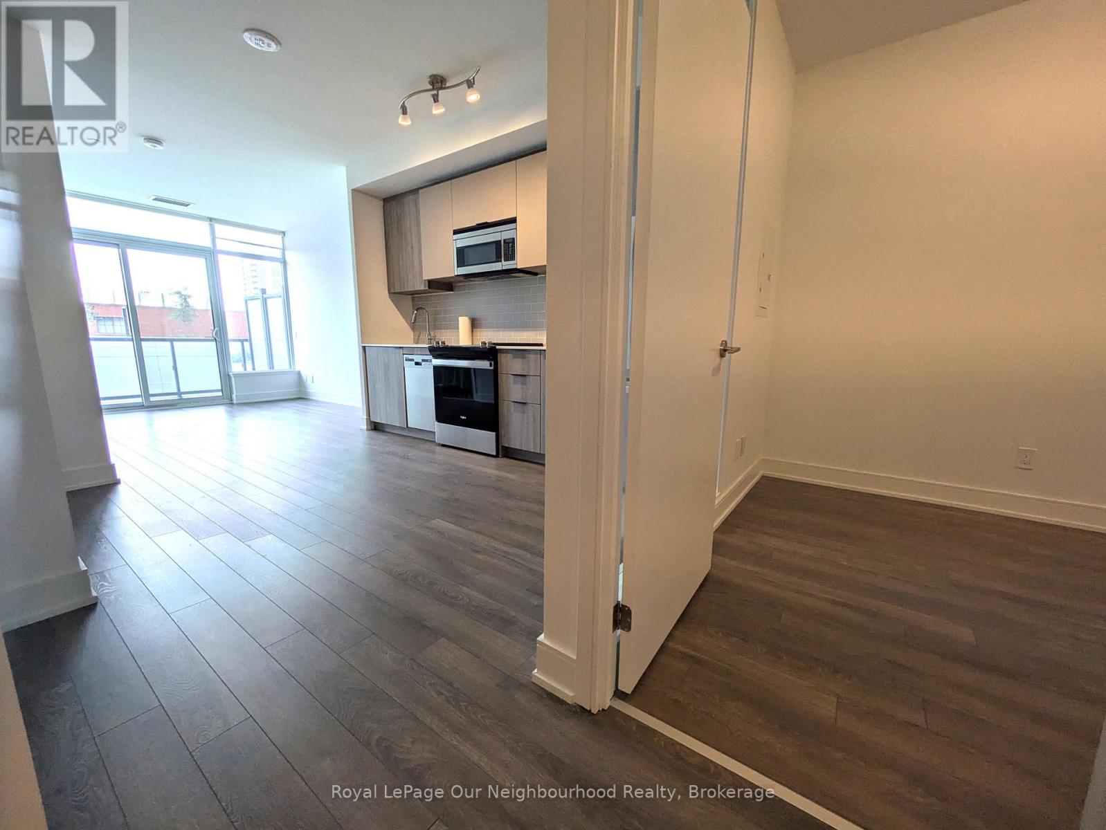 211 - 1350 Ellesmere Road, Toronto (Bendale), Ontario  M1P 2X9 - Photo 4 - E12765998